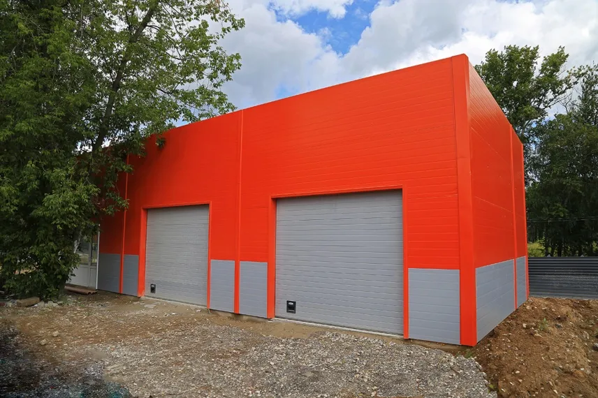 СТО 2 поста. Монтаж здания